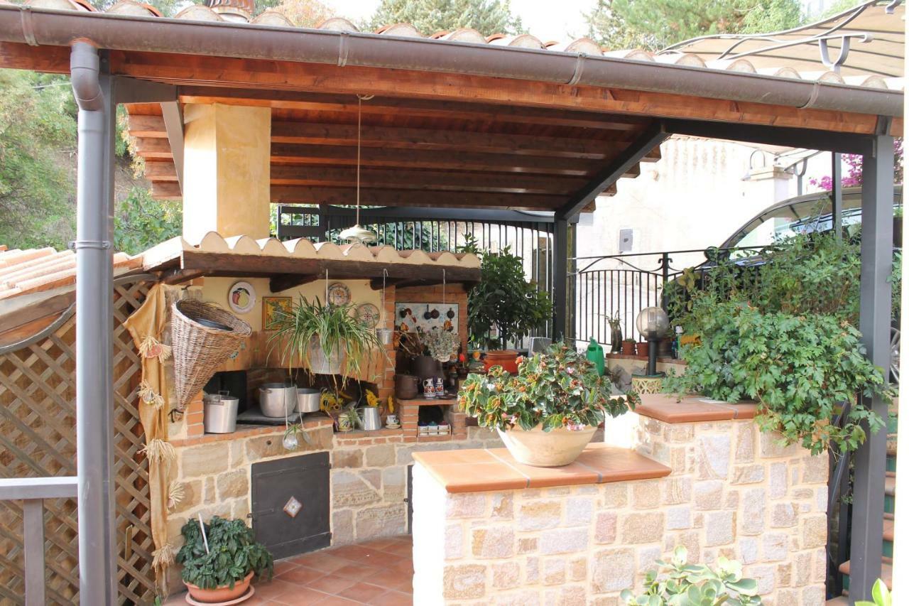 كاستلبونو B&B Villa Letizia المظهر الخارجي الصورة