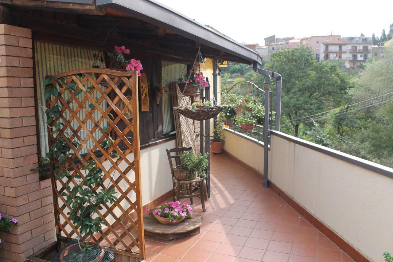 كاستلبونو B&B Villa Letizia المظهر الخارجي الصورة